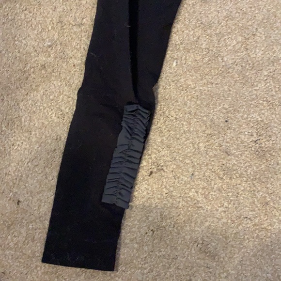 Jo & Jax Ruffle Leggings - Picture 3 of 3